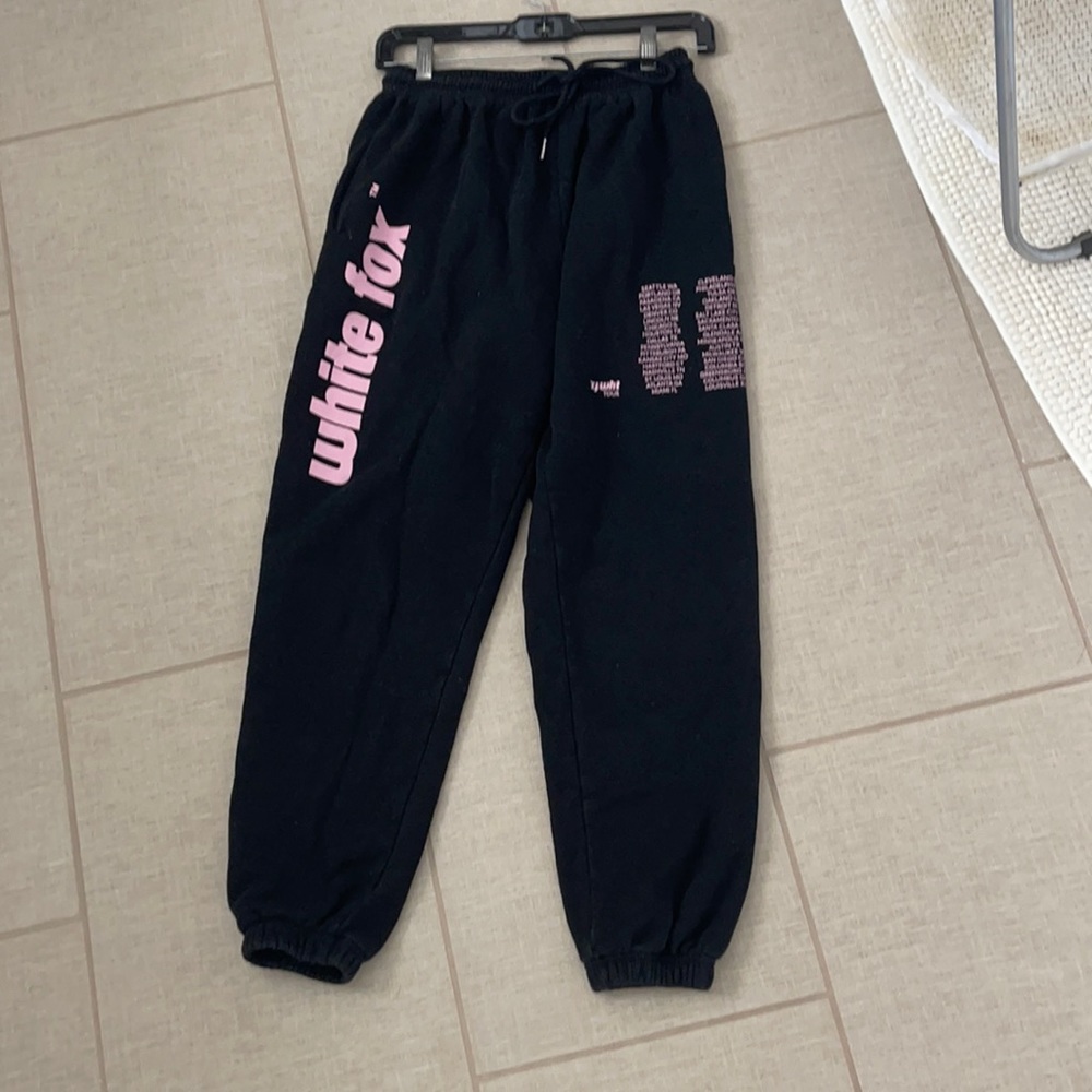 White Fox Boutique Tour Sweatpants